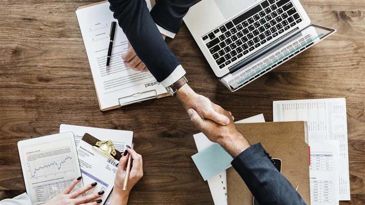 Quy trình ký hợp đồng dịch vụ vệ sinh công nghiệp như thế nào?