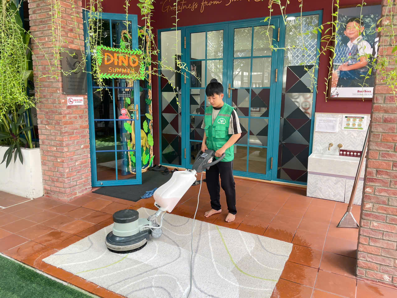 Dịch vụ giặt thảm phường Chợ Quán của Việt Phát Clean