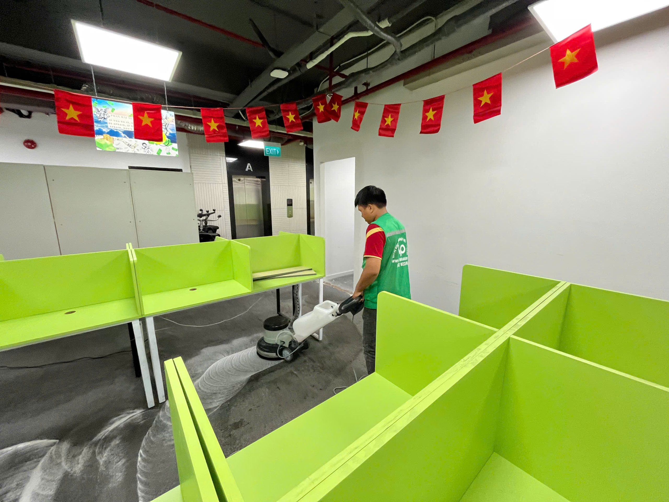 Sử dụng dịch vụ giặt thảm văn phòng trong mùa đông chuyên nghiệp