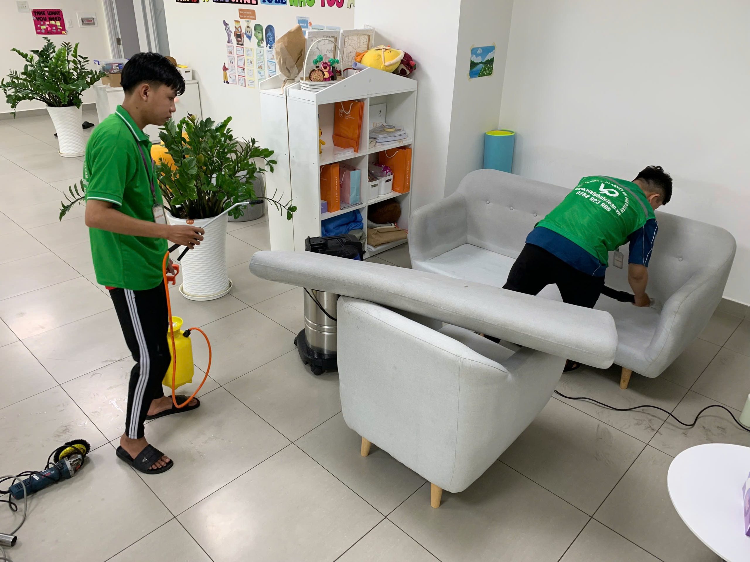 Quy trình vệ sinh công nghiệp chuyên nghiệp tại Bình Tiên của Việt Phát Clean 