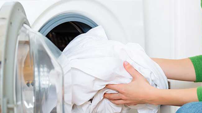 Tự giặt rèm tại nhà và những khó khăn thường gặp