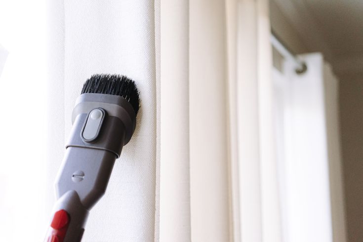Tự giặt rèm cửa tại nhà quận 6: Có nên hay không?